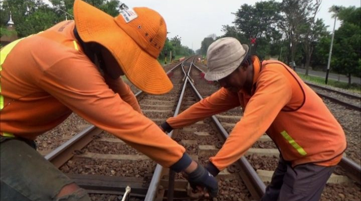 Jelang Mudik, Perbaikan Jalur Padat Kereta di Jombang Dikebut Jelang Mudik, Perbaikan Jalur Padat Kereta di Jombang Dikebut